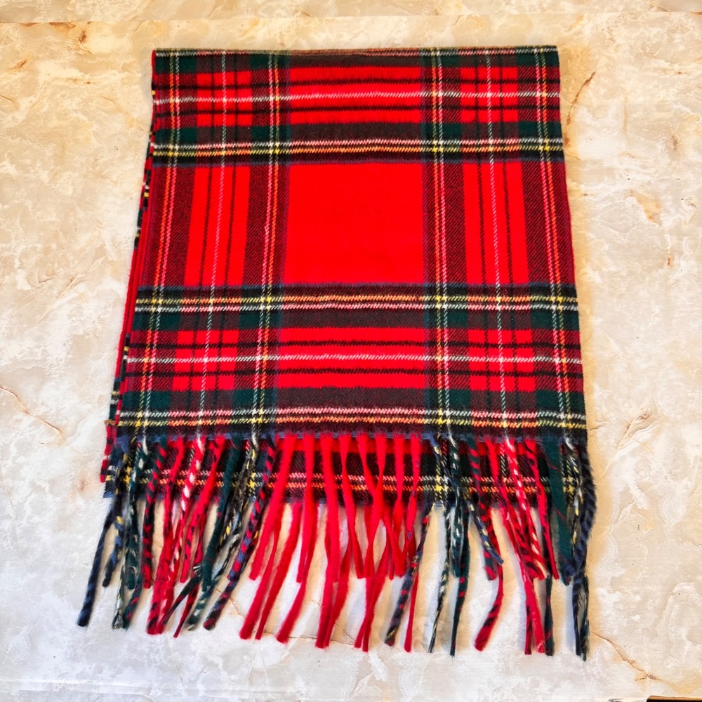 Plaid Scarf Women One Size Red Tartan Fringe Winter Warm Accessory Vintage